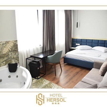 Hotel Hersol Дуррес Экстерьер фото