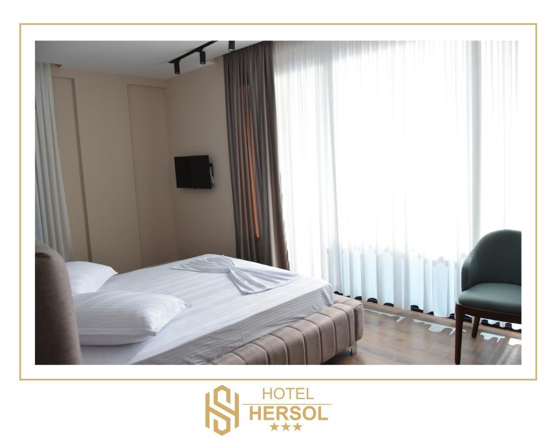 Hotel Hersol Дуррес Экстерьер фото