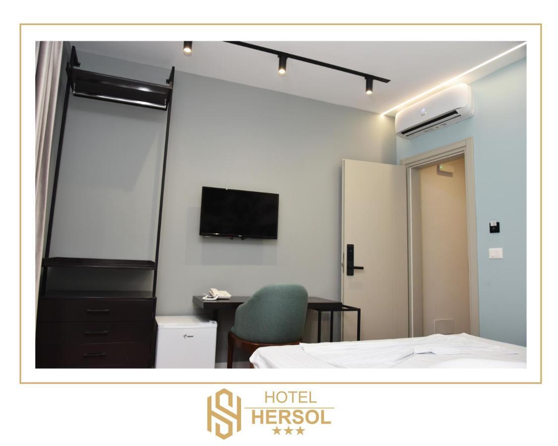 Hotel Hersol Дуррес Экстерьер фото