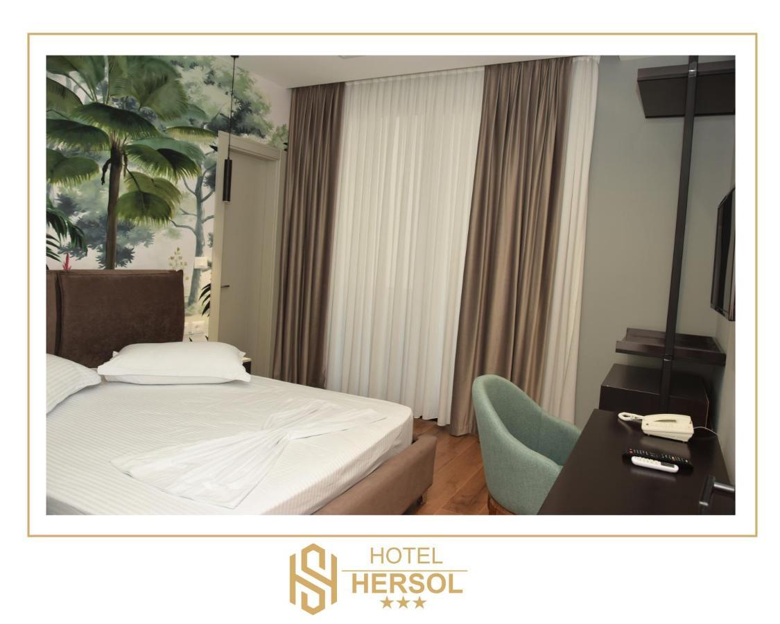 Hotel Hersol Дуррес Экстерьер фото