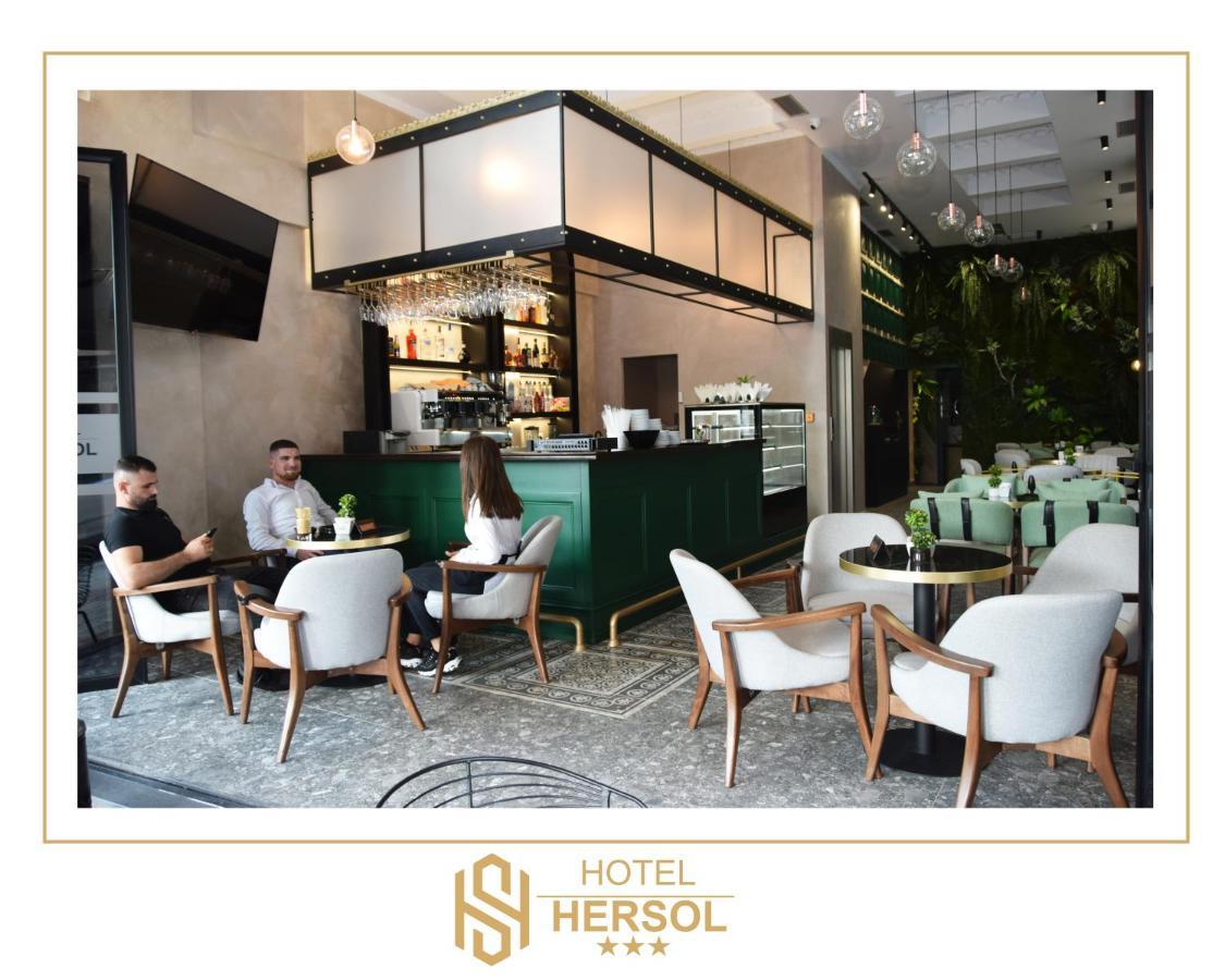 Hotel Hersol Дуррес Экстерьер фото